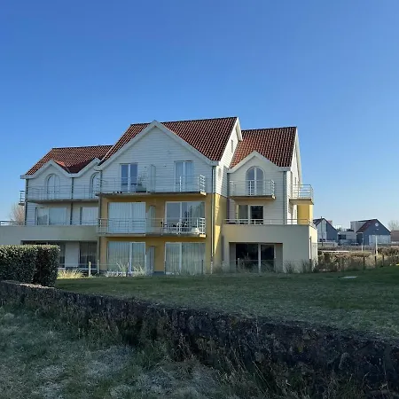 Un Havre De Paix, Face Appartement