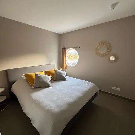 Un Havre De Paix, Face Apartment